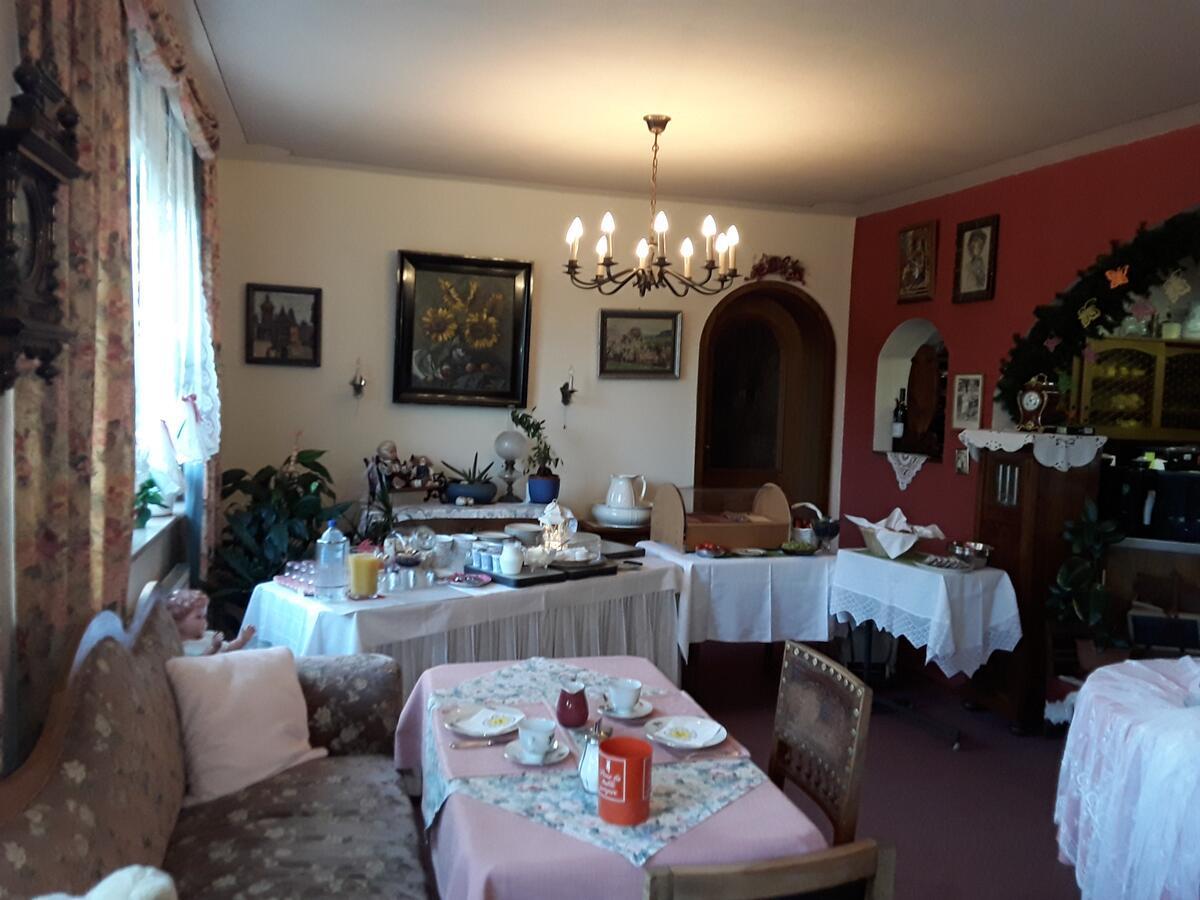 Gaestehaus "Gisela" Im Fuerstlichen Fischhaus Schillingsfürst Exteriér fotografie
