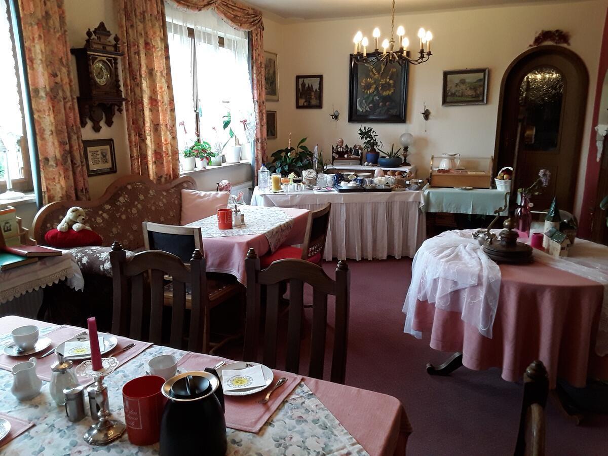 Gaestehaus "Gisela" Im Fuerstlichen Fischhaus Schillingsfürst Exteriér fotografie